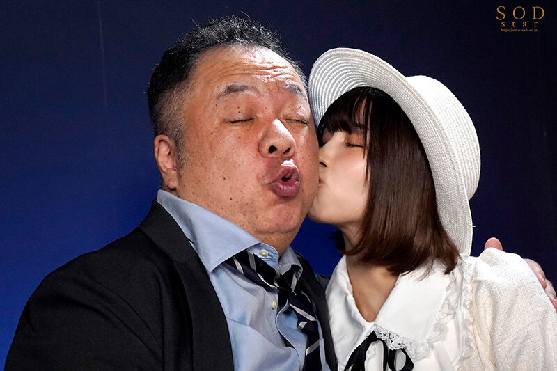 完璧なアイドルのオフパコ枕営業流出！太客相手専用の従順ペットになりSEXしまくる嘘つきな君！唯井まひろ