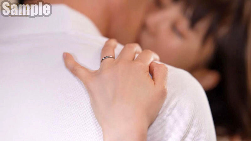 保育園に子供を送ってから迎えまでの8時間 長男のサッカースポ少のコーチと、不倫セックスしまくっている絶倫ママチャリ妻。 天宮花南