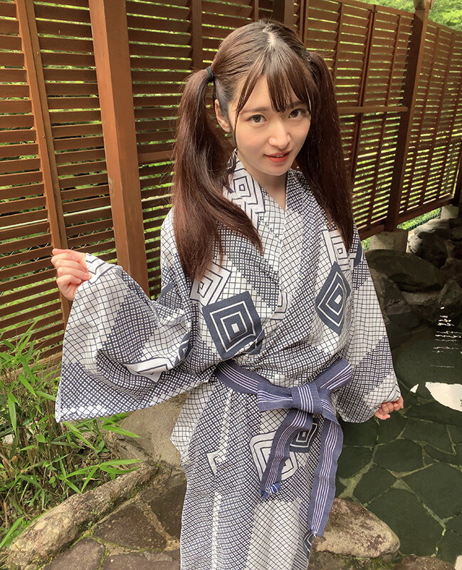 放尿露出 露出した場所に記録を残すお漏らしマーキングデート めい（25）