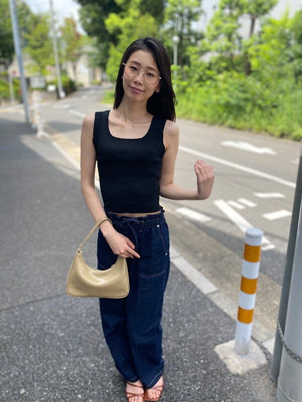 精飲美淑女 久しぶりにザーメンを味わいたいシンママとお泊りゴックン野外デート