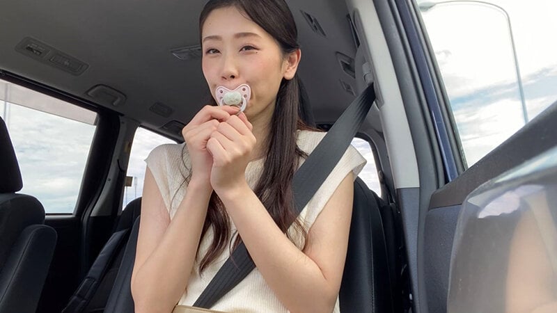 精飲美淑女 久しぶりにザーメンを味わいたいシンママとお泊りゴックン野外デート
