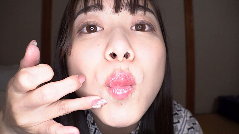 長舌レズ露出 ベロを絡ませ唾液だらだら接吻デート