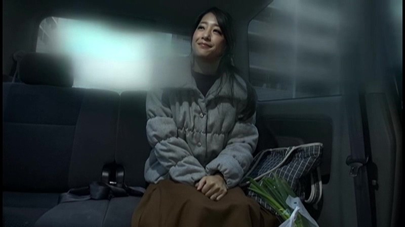 チビで巨乳で人妻で！！！35歳の超絶美人妻 みさとさん 鈴木さとみ