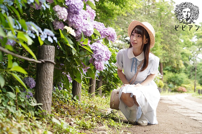 「私のママになってくれませんか…？」レズビアン少女のママ活日記。 若妻たちの性欲のはけ口になりたくて笑顔でご奉仕する敏感少女 冬愛ことね