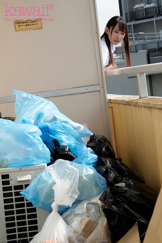 隣人のゴミ部屋で異臭中年おやじに抜かずの連撃中出し48発で孕まされた制服女子の末路… 琴石ゆめる