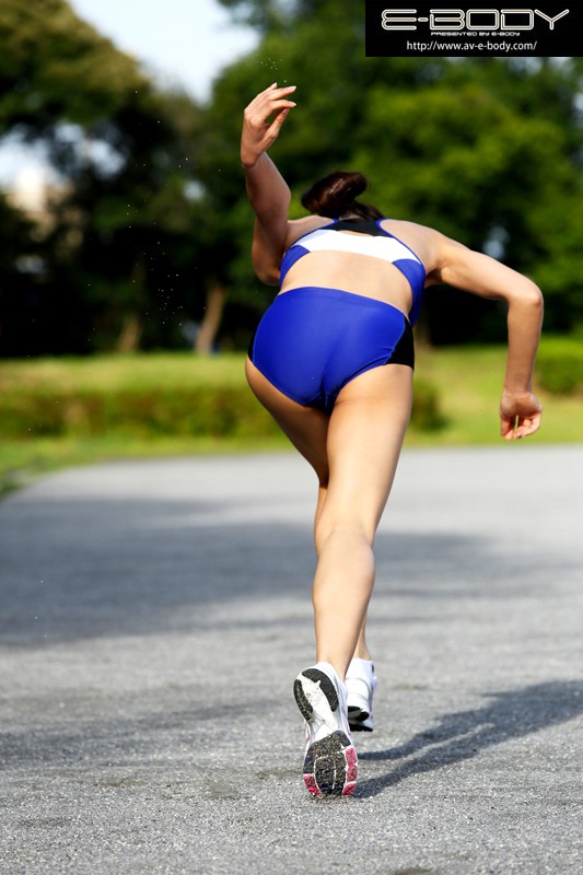 競技歴14年！インターハイ入賞！しなやかで引き締まった筋肉Hcupボディ！現役スプリント選手 AVデビュー！ 佐々木ゆい