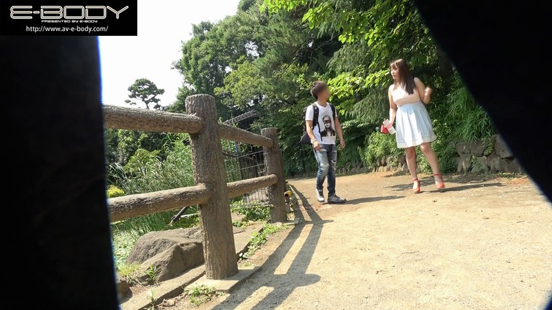 地方乗り込みアポなしAVデビュー交渉ドキュメント むっちり肉厚いい女がE-BODY独占出演! 胡桃華