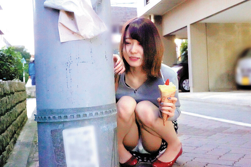 素人美少女とリモコンバイブお散歩!!大ヒット御礼PREMIUM BEST!!「もう我慢できません…//」人混みの中ビクビク震えてイキまくってしまう女子たち!人生初の羞恥プレイでまさかのエロスイッチオン!永久保存版!!