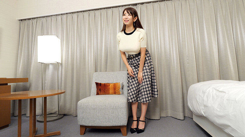 【ぷるるんIカップ】ドスケベ発情爆乳グラドル妻と密室撮影会！！ 巨根カメラマンと挟みまくりハメまくりオイルまみれ中出しハメ撮り【悩殺セックスBody】