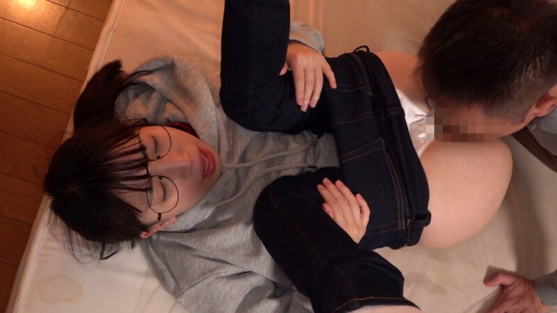 許してください、イクまでは メガネスレンダー美少女 Part.1