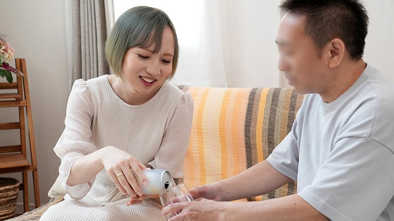 ナンパして連れ込んだらニューハーフ!そして僕のものよりデカチンが…