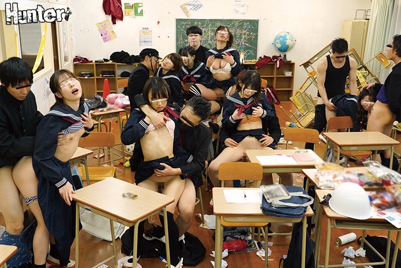 だれとでも定額挿れ放題！月々定額料金さえ支払えば、校内の女子生徒や女教師でも誰でも挿れ放題！エピソード0
