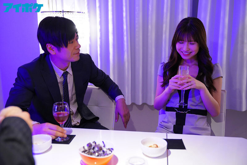 同窓会で再会したかつて愛した男とのセックスに溺れ中出し最低不倫を繰り返すワタシ… 胸糞NTR オンナを虜にするのは愛でも金でもなくSEX! 桜空もも