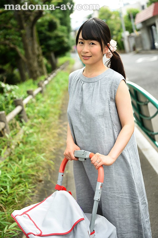 【VR】羽月希復活!!初母乳VR!! 兄嫁・希さんの母乳が気になって仕方ない僕は赤ちゃんプレイをさせてもらうと段々エロい雰囲気になってまさかの授乳セックスVR