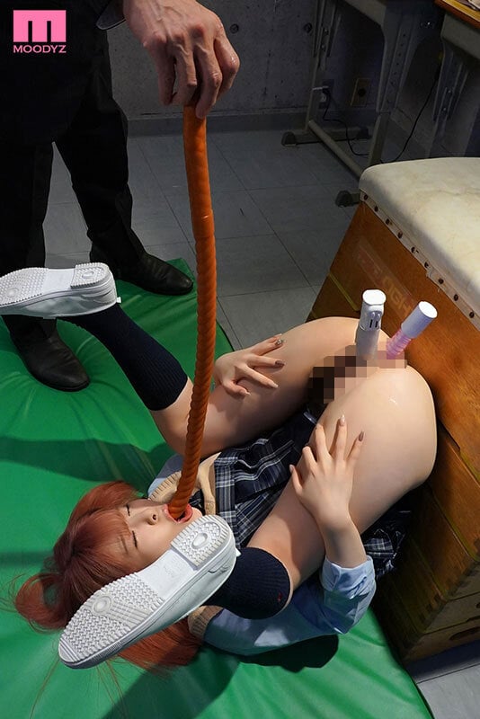 進学のために極悪教師に脅されて…3穴中出しライブ配信させられたギャルJ系 沙月恵奈