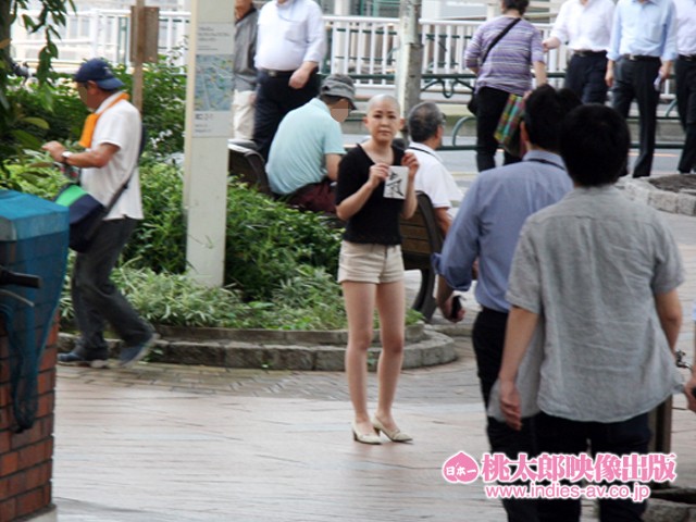 つるつるん剃髪尼さん物語