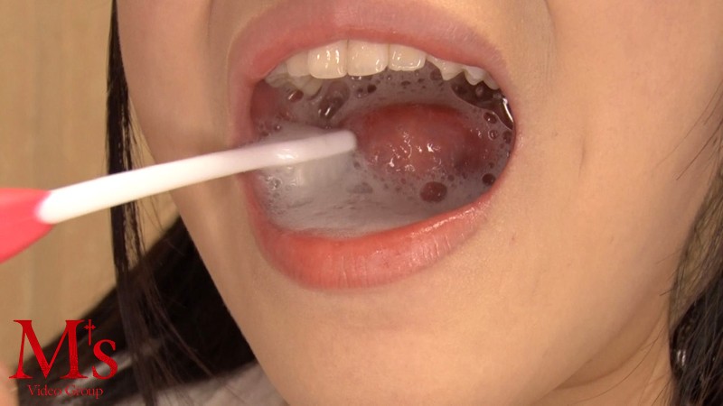 ボクにしか見えない汁霊に食ザーさせられる彼女 浅田結梨