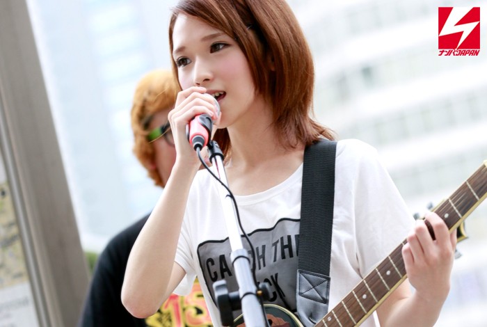 アマチュアバンドのヴォーカルがあまりに可愛くて…ナンパして付き合ってデートもSEXも盗撮しまくり。本人説得して映像作品化！AVデビューしてもらいました！ 椎名そら