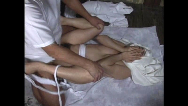 食い込む、はみ出る、赤面する・・ いやらしすぎる官能的マッサージ