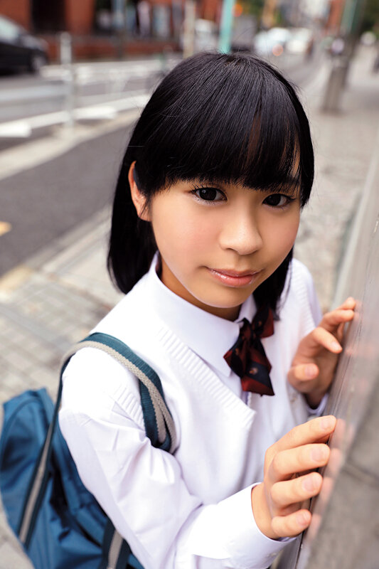 性支配を受け入れる無抵抗な美少女たち File.12