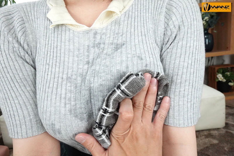 【VR】【HQ高画質VR】 大学生活を一人で過ごしてる地味ボッチ女子になぜか告られ付き合うことになったボクの最初のお泊りVR まさかのラッキー隠れ巨乳!!現役JDとたわむれる肉感SEX!! 大原あむ