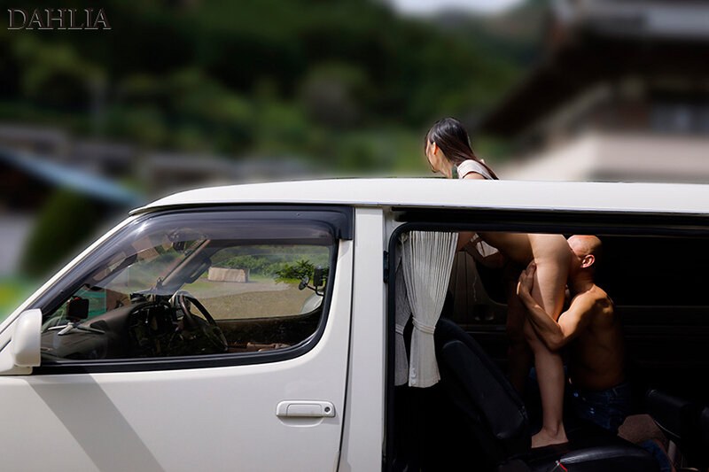 いいなり露出調教デート ド淫乱M奴●に目覚める 柊木里音