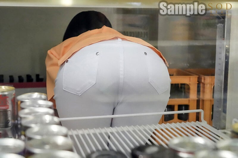 体の相性が最高なコンビニパート主婦Mさんとは休憩2時間のショートタイム密会でも最低3回は射精(だ)せる MINAMO