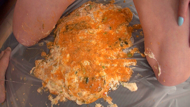ドSがゲロイラマに目覚めて連続大量嘔吐!吐瀉物塗りたくってゲロ手コキにゲロパイズリと男の性癖好き放題に使われ気がついたら性処理専用肉便器と化した変態女子 ももね