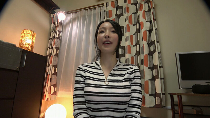 「抜いちゃヤダ!おま〇こがバカになるまで突いて!」完璧隠れ巨乳&潮吹き人妻 紗英さん【ただし超エロ】