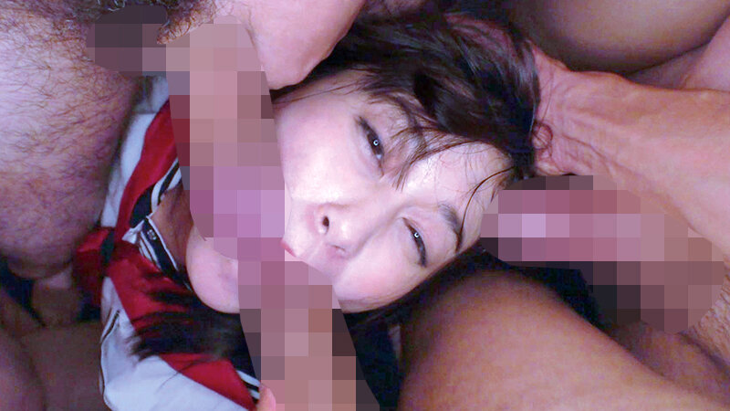 アクメ顔面崩壊!潮吹き過ぎ!輪●されて酷い目にあいたいと願う現役女子大生 中出し専用肉便器ひかる