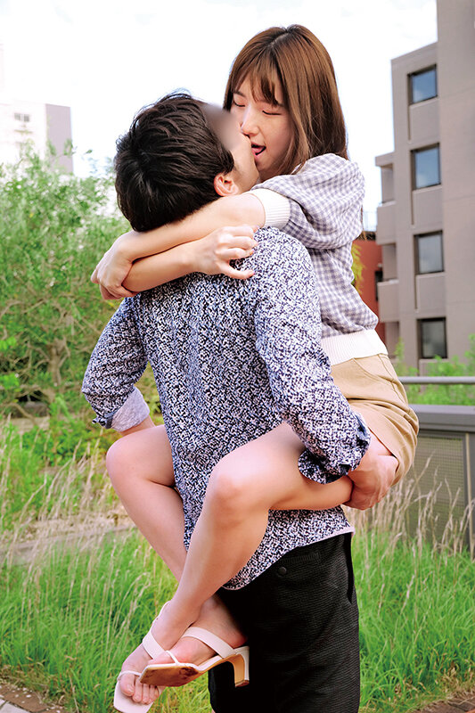 素人女子大生の皆さんww青空の下で脳がトロける超濃密ベロキス体験してみませんか?舌を絡ませる糸引き涎ダラダラディープキスで高まっちゃって!?とにかくキスキスキス生々しい接吻中出しSEXww4