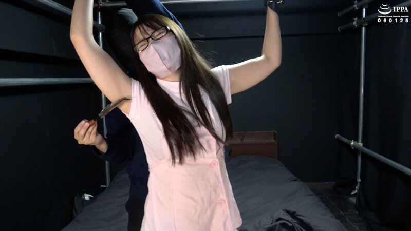 「更に敏感になっちゃったナースを吊り拘束でくすぐり触診!」わかしラボVol.036- 3 乃木ちはる