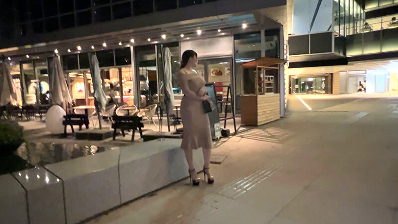 【性欲猛烈爆乳セレブ夫人】筋肉 vs Jcup巨乳セレブ妻 性欲魔人の美女奥さまを筋肉チ○ポでハメ堕とす3P!財宝級の美裸体!ペニスをうましゃぶりする痴女をこれでもかと昇天させ中出しで止めを刺す 壮絶