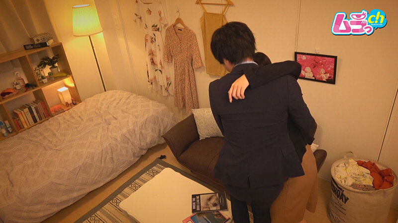 ニンゲン観察 イイやつと油断していた同僚のチ〇ポに陥落!彼氏と喧嘩し寂しさと性欲に負け、同僚の男と初めての浮気セックス