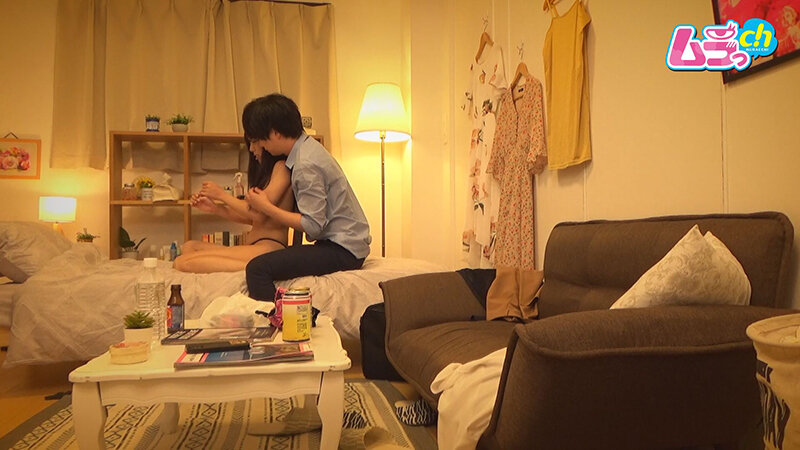 ニンゲン観察 イイやつと油断していた同僚のチ〇ポに陥落!彼氏と喧嘩し寂しさと性欲に負け、同僚の男と初めての浮気セックス