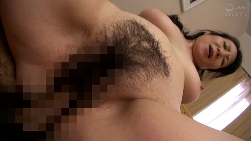 落ち着いた清楚系熟女は刺激を求めてAVに応募!殻を破ったイキ狂う熟女の本能丸出しSEX