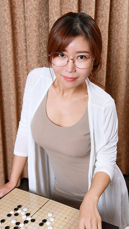 韓国で見つけた地味系美女 隠れ巨乳の勿体ない美女なのでお持ちかえりの即ハメ！！ 9人4時間