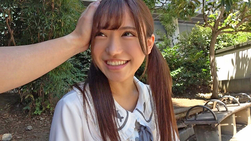 小悪魔美少女 エロビッチ育成委員会 エッチごっこが大好きなGカップ美乳美少女に生SEXの快感を教え従順中出しラブドールへ 佐藤しお