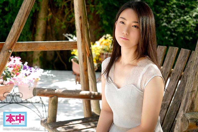 もっと知らない快感を知りたいです… はじめてのナマ中出し あゆみ莉花