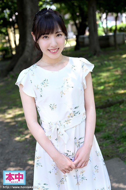 AV女優になるって決めて1000日はじめてのナマ中出し 白桃はな