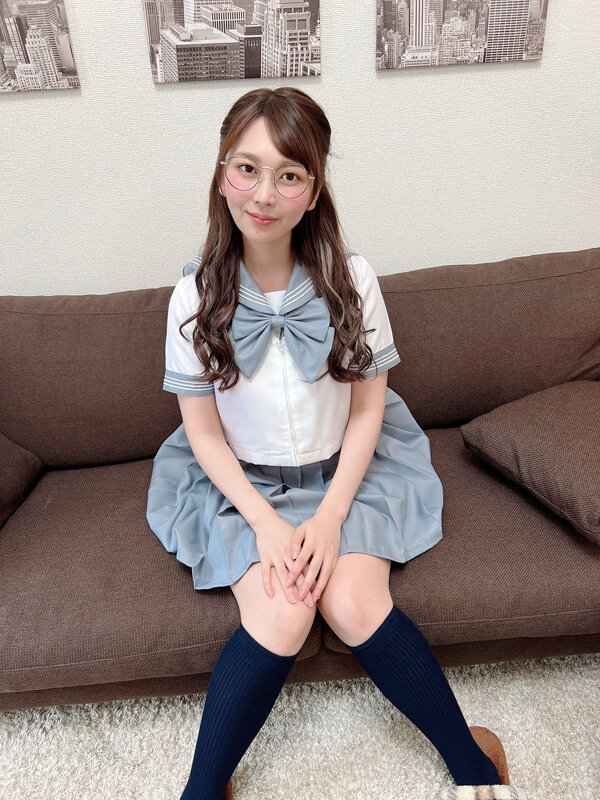 清楚系OLの裏の顔 給料が安すぎてパパ活に手を出したら淫乱女になっちゃいました。