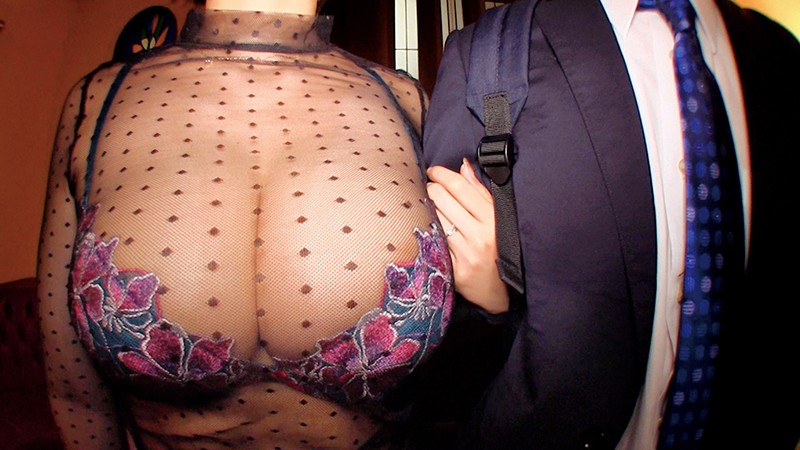 乳首びんびんどすけべスナックママ 色気がヤバすぎるグラマラス爆乳痴女