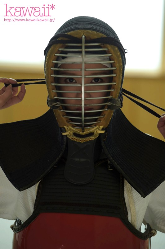 新人!kawaii*専属 凛とした清純美少女剣士心花ゆら いざ、胴着を脱いでAVデビュー