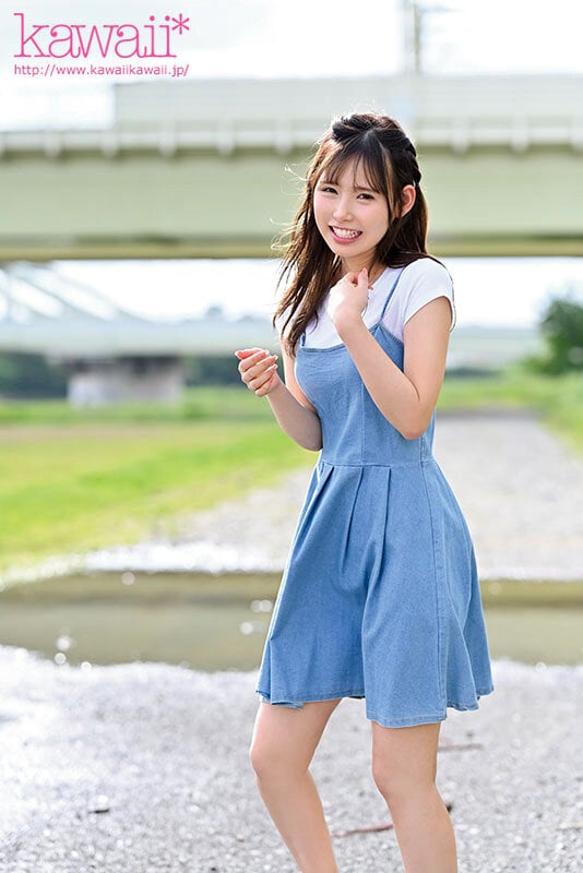 学校、クラスで可愛かった子たちがAV女優として初エッチした6時間 女子大生、アスリート、美容師、アイドル、保育士 撮影に慣れてない初々しく生々しいSEXコレクション