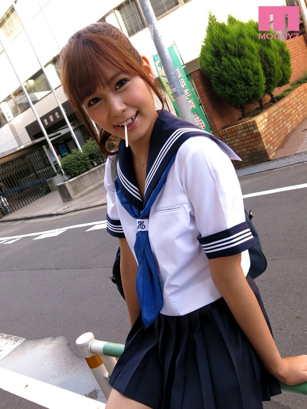 子宮レンタル女子校生 僕の彼女は誰とでも中出しセックスをするッ!! 紺野ひかる