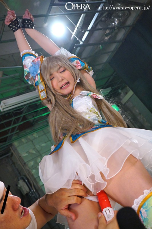 初スカトロ解禁！！コスプレイヤー 監禁スカトロ凌● 槇原愛菜