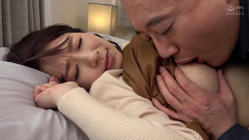 熟女とは思えない美貌とルックス！イイ感じで熟れたセックス大好き熟女だけを集めてみました！4時間9人