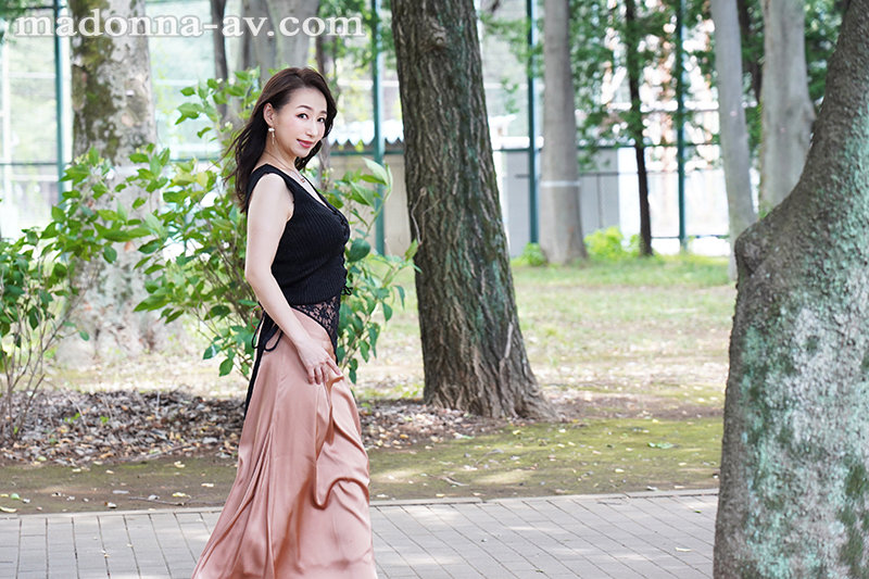 異例の大抜擢！！ 男を熟知した肉感的イイオンナ よしい美希 46歳 MONROE専属決定SPECIAL