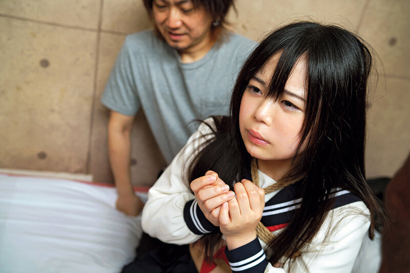 性支配を受け入れる無抵抗な美少女たち File.13