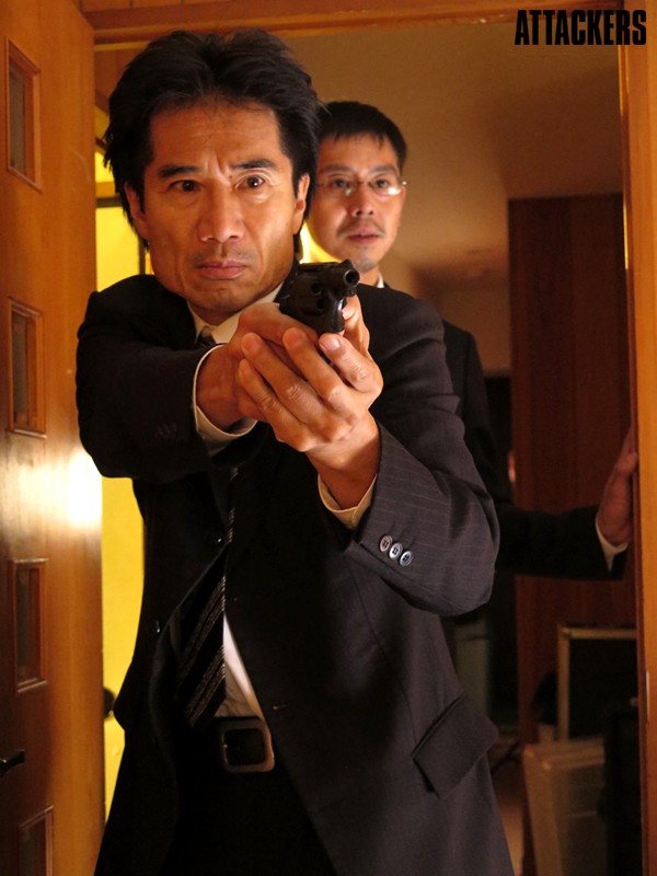 夫の目の前で犯●れて- 真夏の夜の悪夢 春菜はな